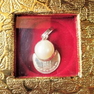 Chandra (Moon) Moti Yantra Silver locket pendant